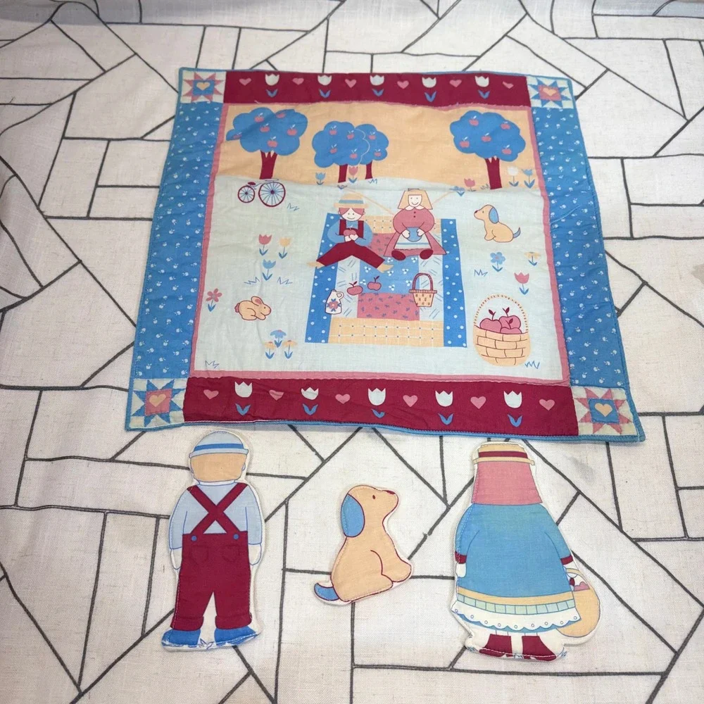 Unbranded Vintage Fabric Play Mat Set OS Multicolor Quilted Toy with‎ Characters